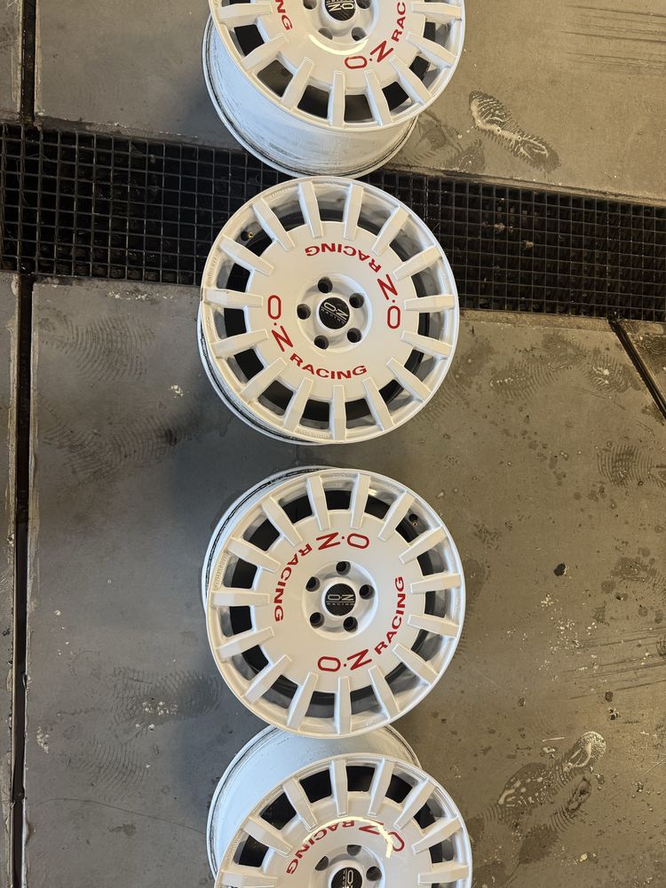 Felgi OZ RACING Rally 18 x 8j 5x114,3
