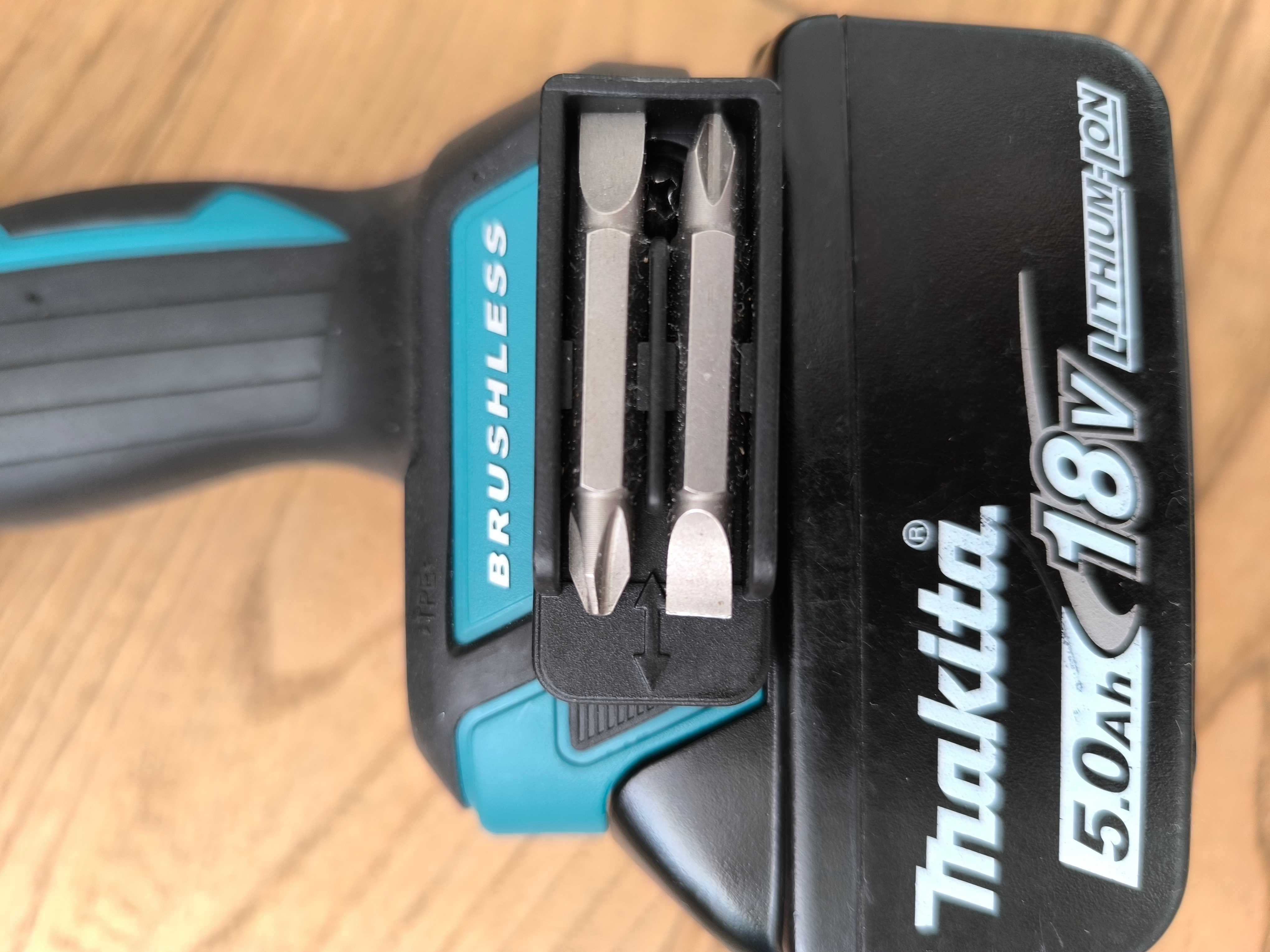 Безщітковий ударний шурупокрут MAKITA XPH14Z
