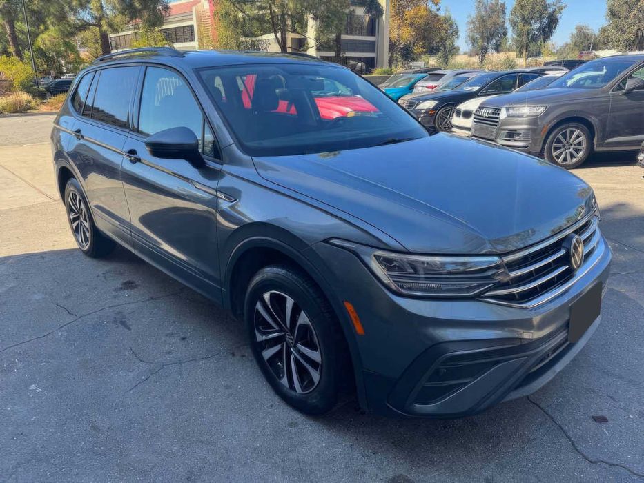 Volkswagen Tiguan S      2022