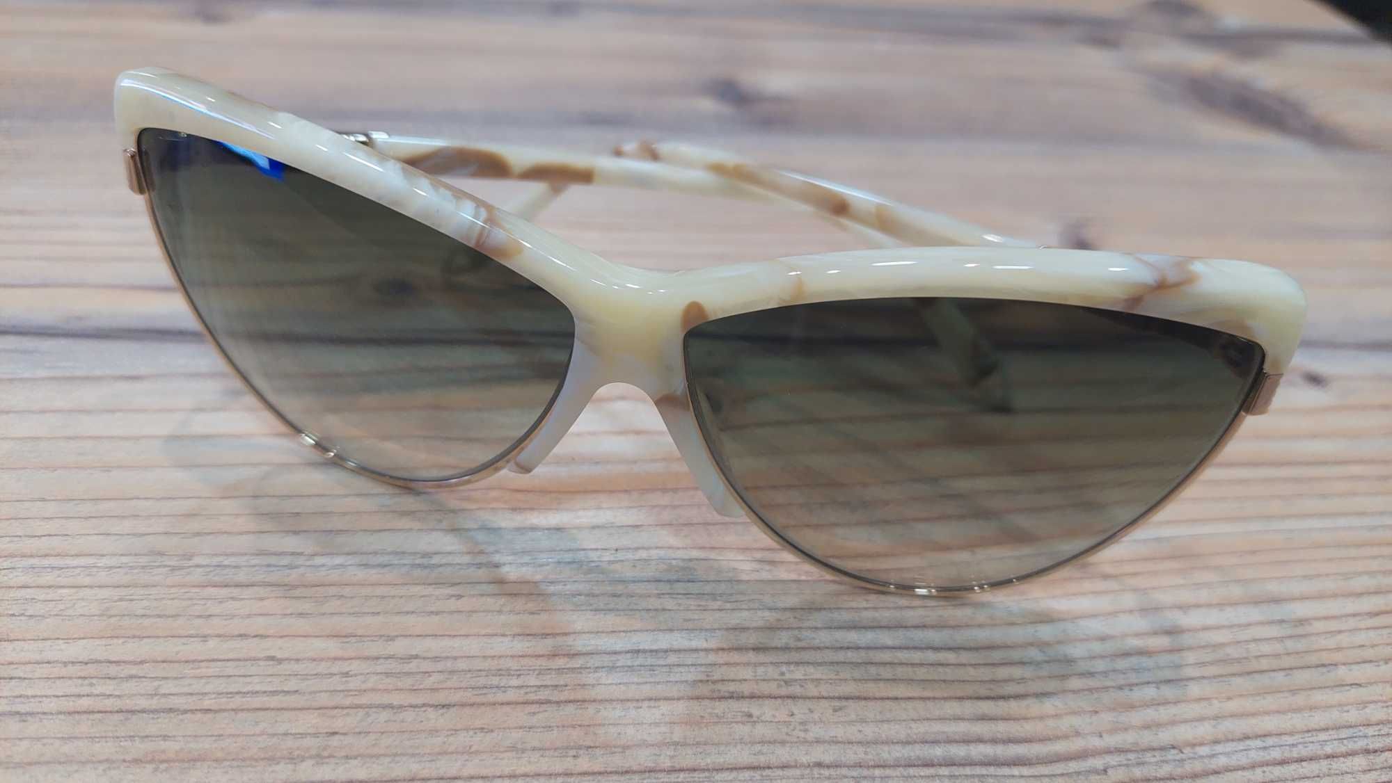 Luksusowy damskie okulary Cat eye  VBS 92C03 od Victoria Beckham!