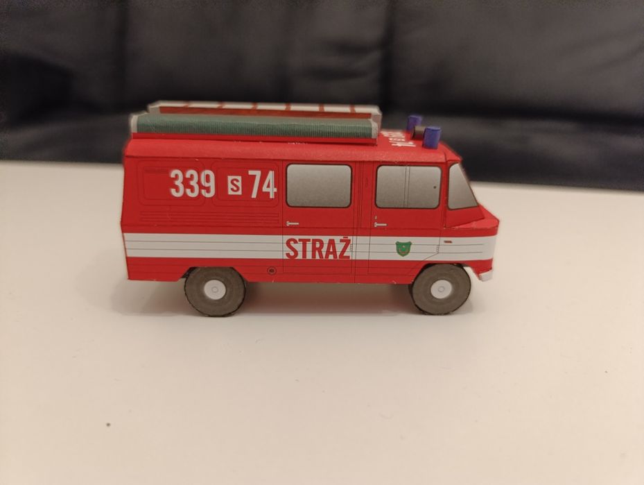 Model kartonowy straż pożarna Żuk