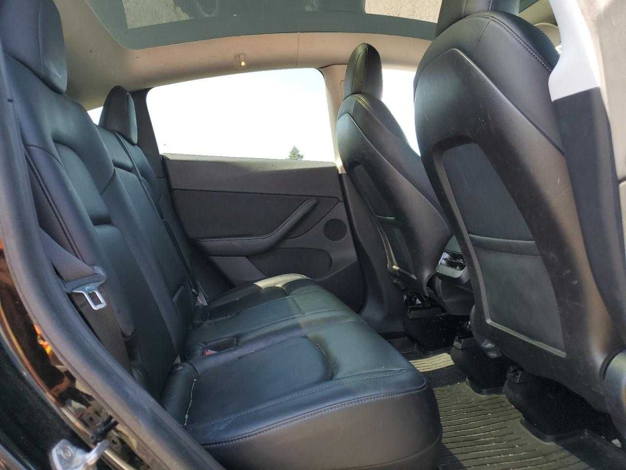 Автомобіль 2020 TESLA MODEL Y