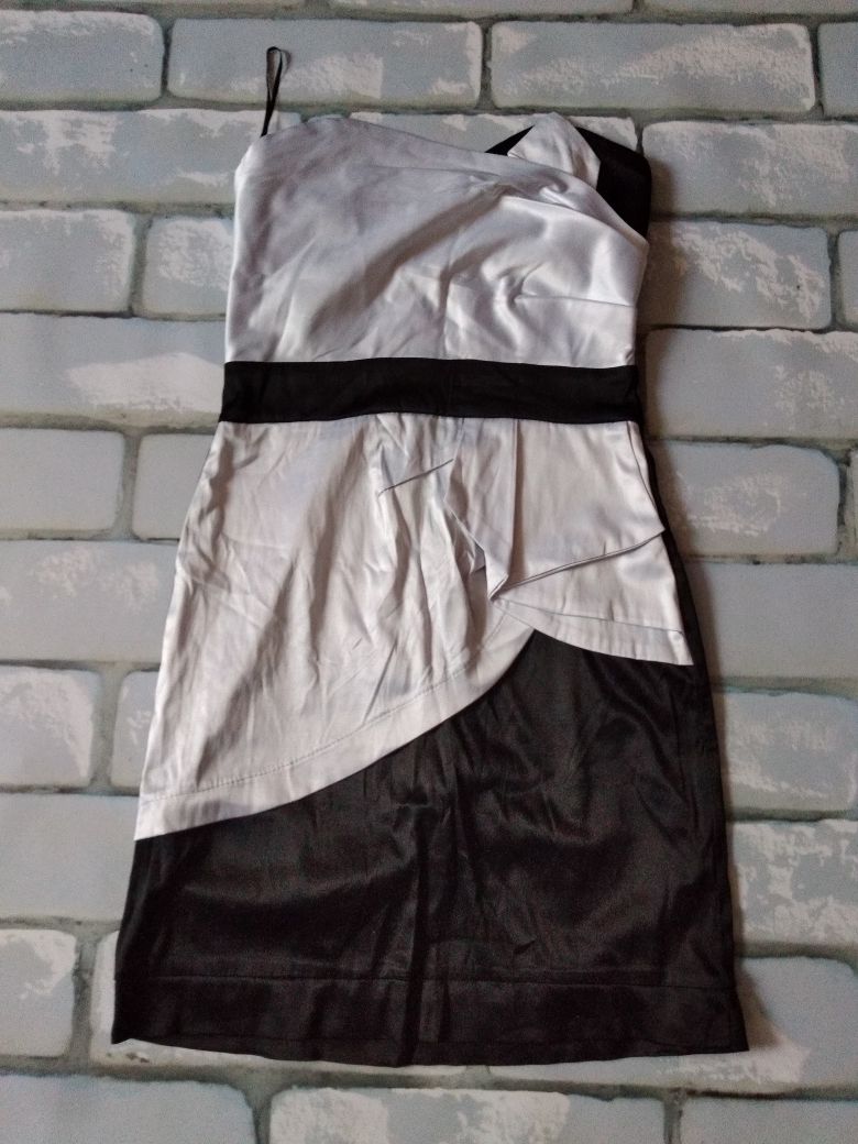 Biało czarna 38 sukienka mini