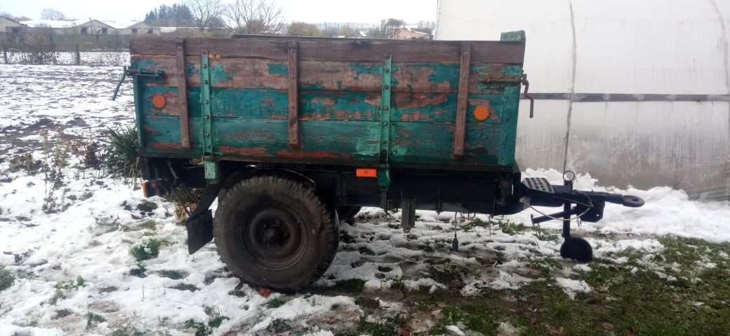 Причіп тракторний