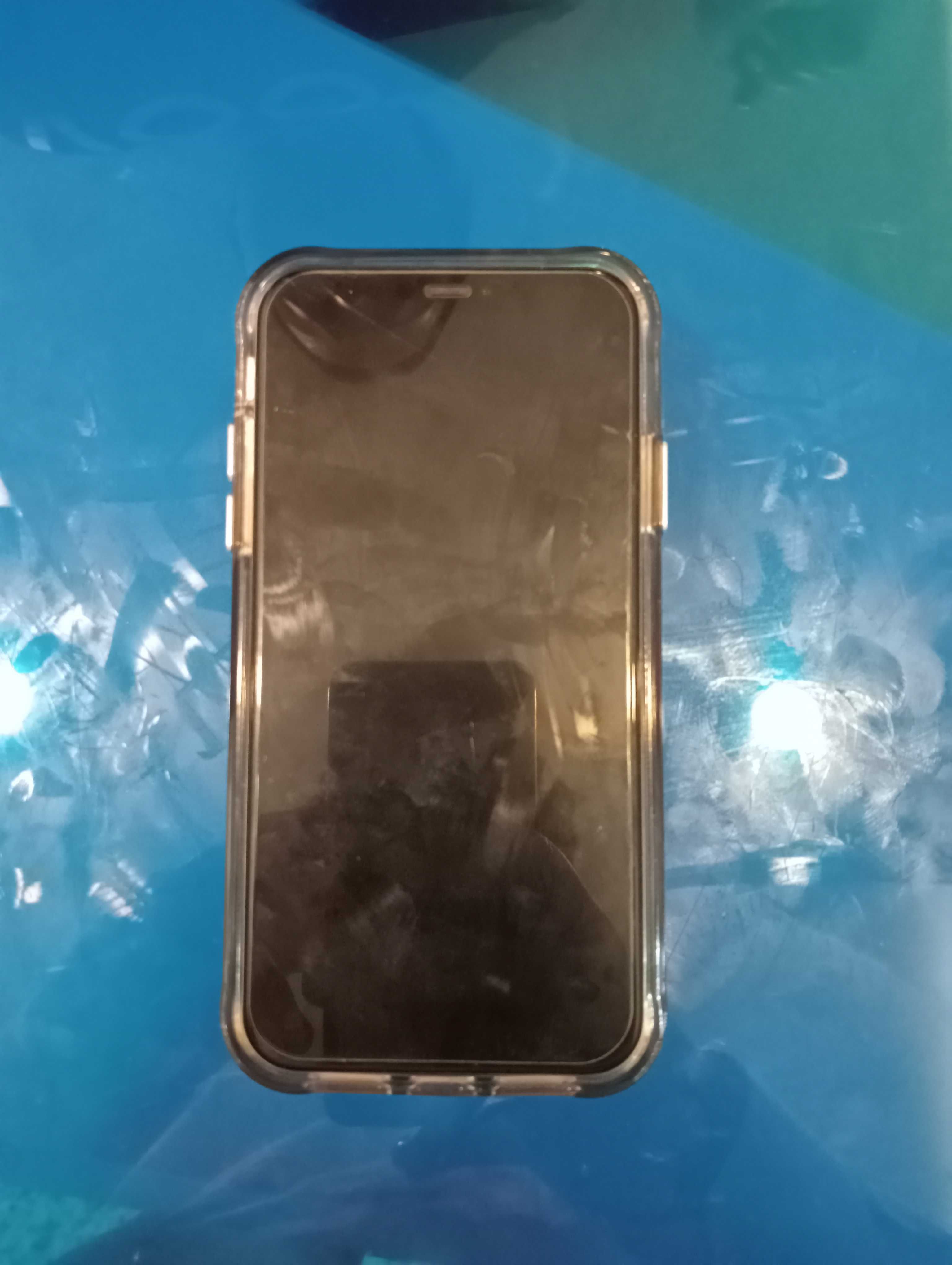 iPhone 11 com 64 gb
