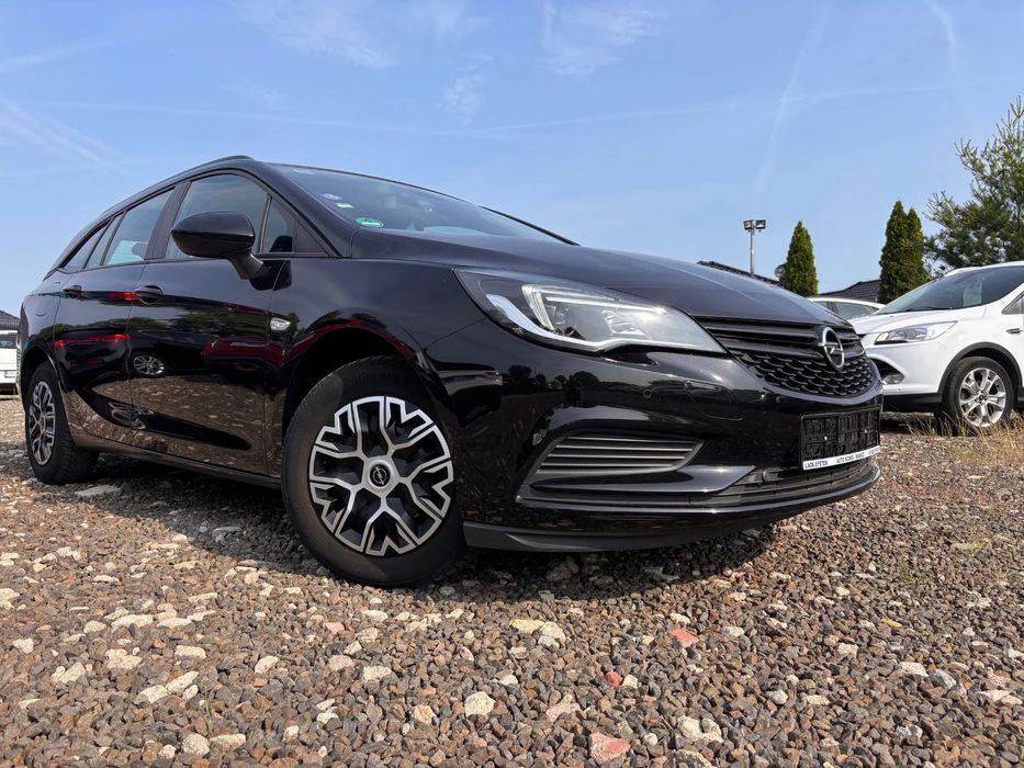 Opel Astra 1.4B 101KM klima książka bezwypadek ledy