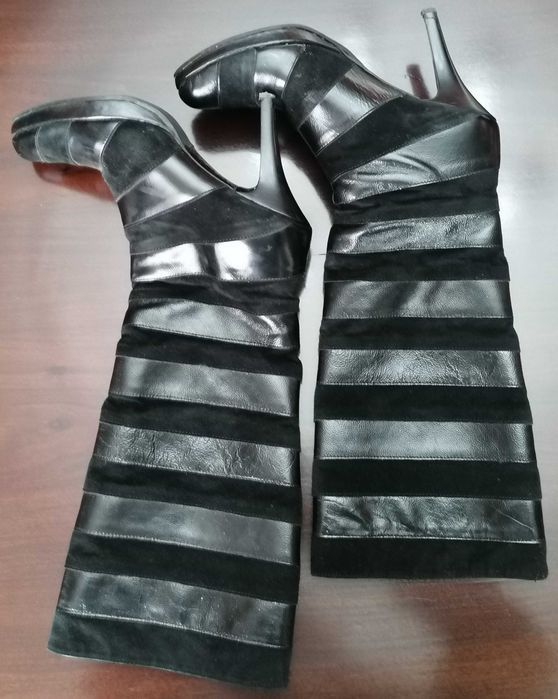 Botas de senhora - em Bom Estado