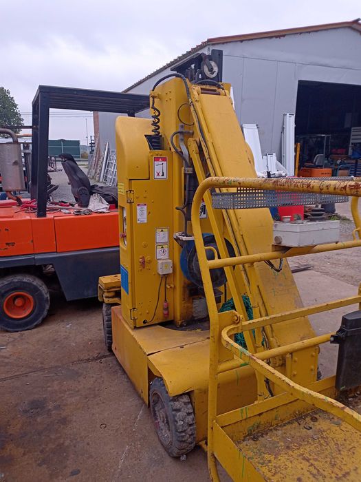 podnośnik koszowy Haulotte 300 kg