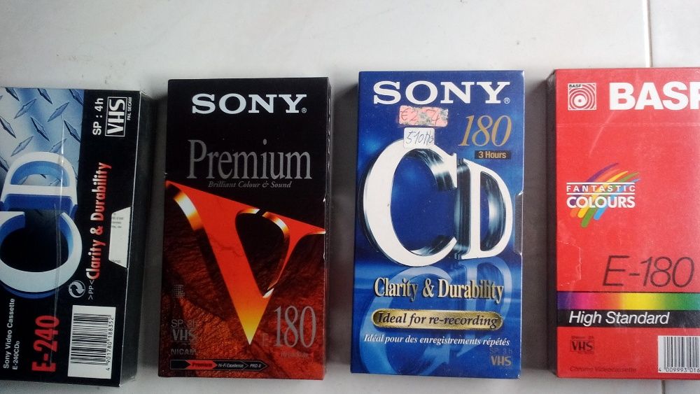 Cassetes VHS-C   ou  cassetes VHS