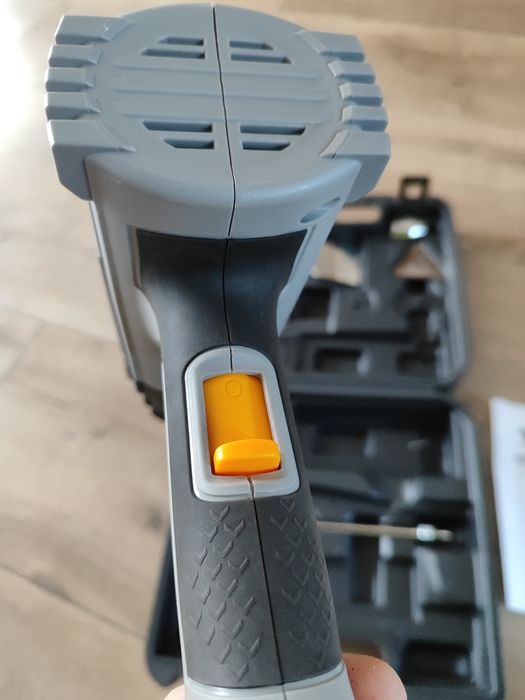 Opalarka Titan 2000wat, rok produkcji 2024