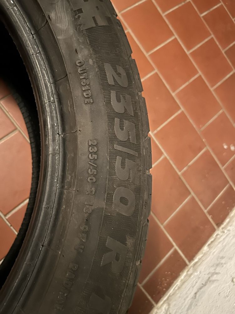 Dwie opony letnie 235/50 R18 V