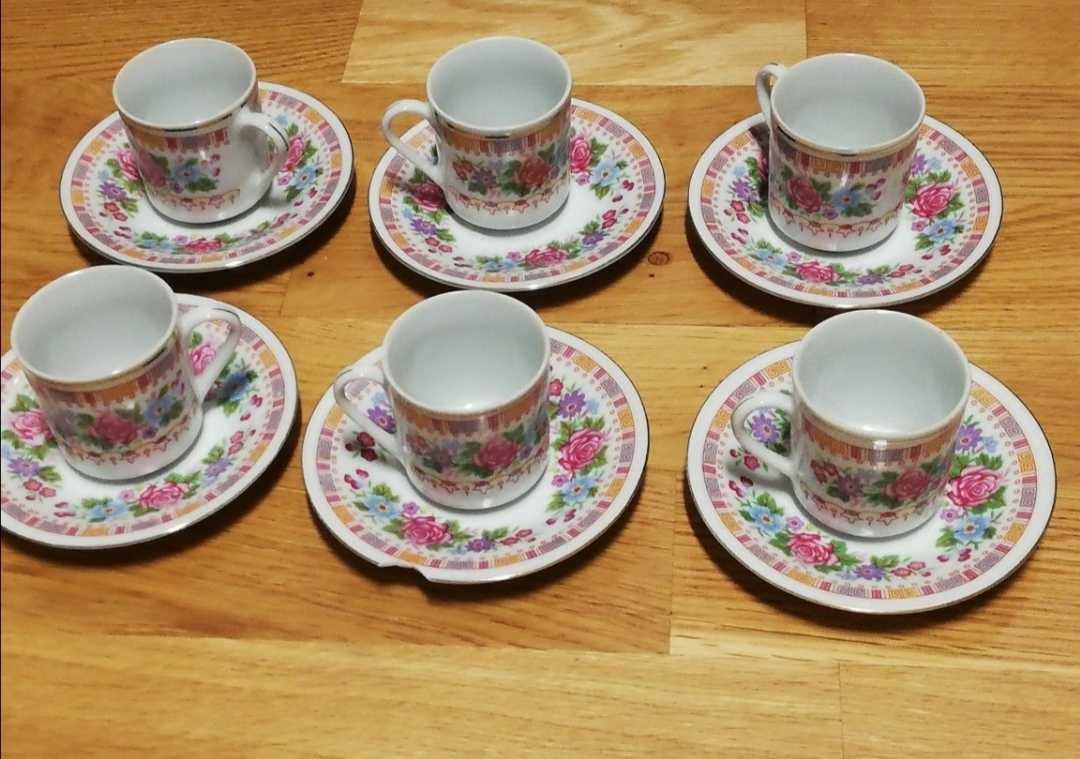 Sprzedam zestaw do herbaty lub kawy z chińskiej porcelany 12szt