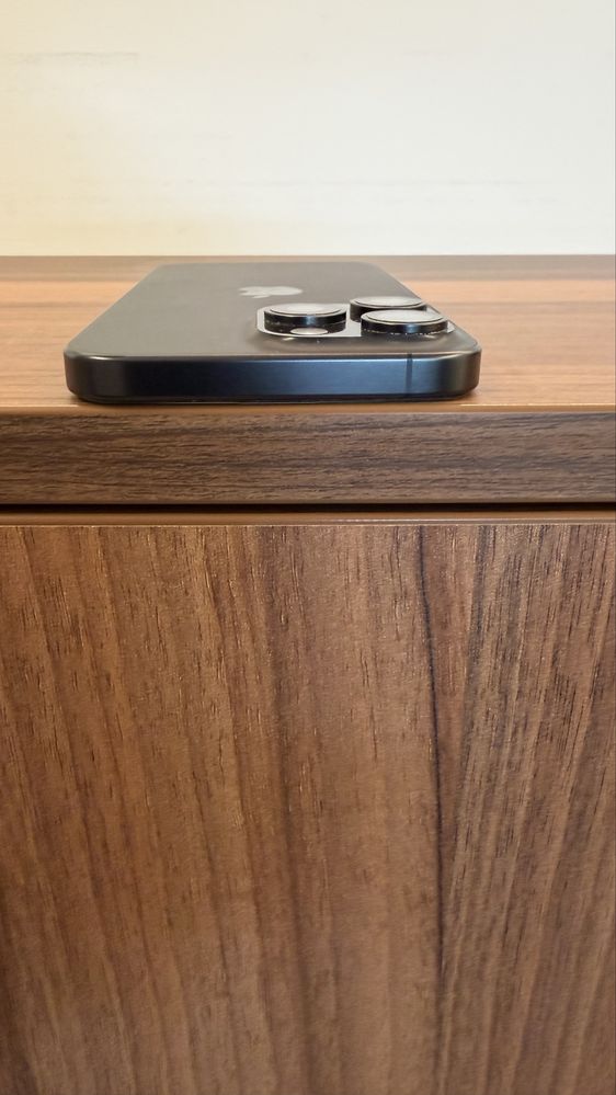 IPhone 15 Pro Max (como novo)