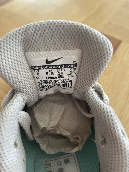 Кросівки Nike...