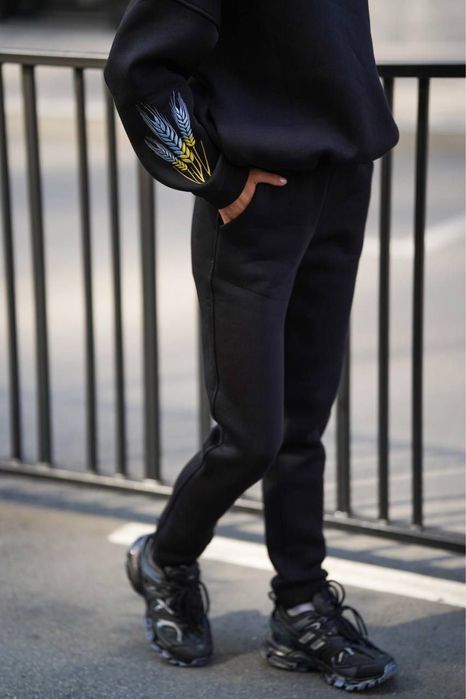 Стильний костюм з подвійним капюшоном  та обʼємним худі