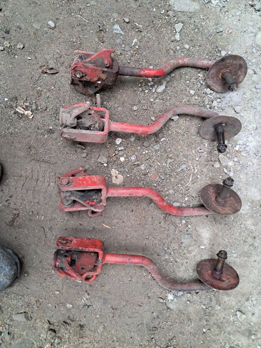 Oś koła przetrząsarka (przewracarka) FAHR KH4