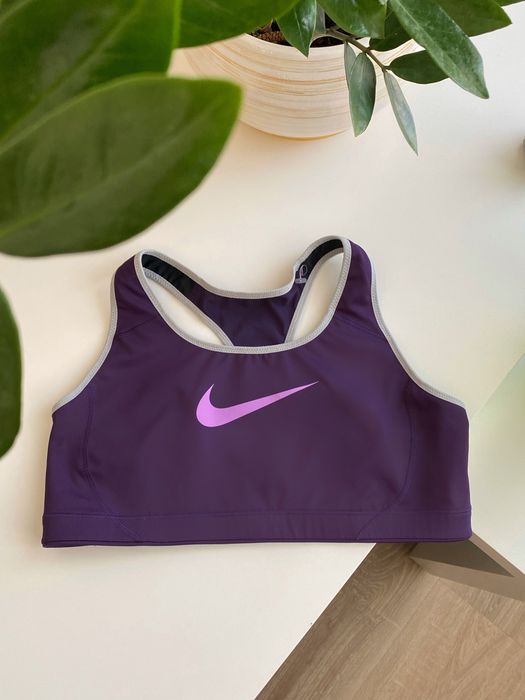 Жіночий спортивний топ Nike оригінал розмір L