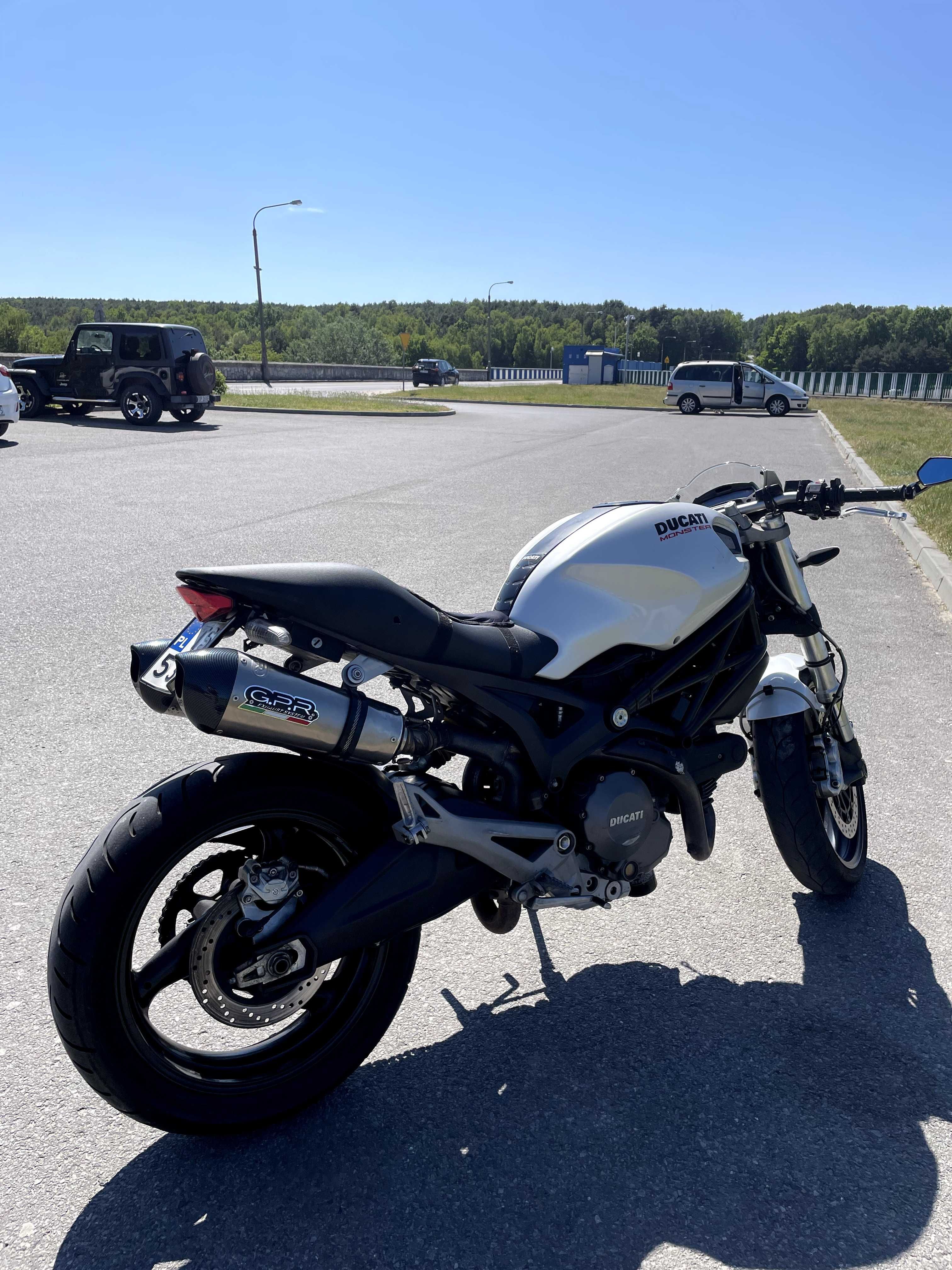 Ducati 696 Monster z prywatnych rąk