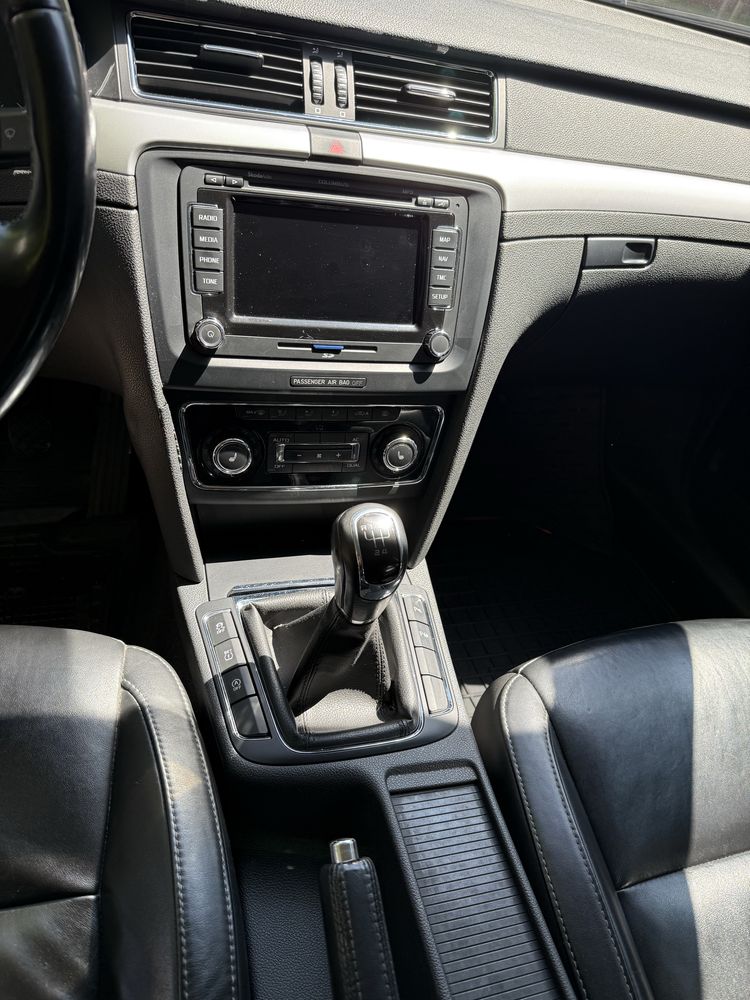 Skoda superb 1,6 TDI 2012