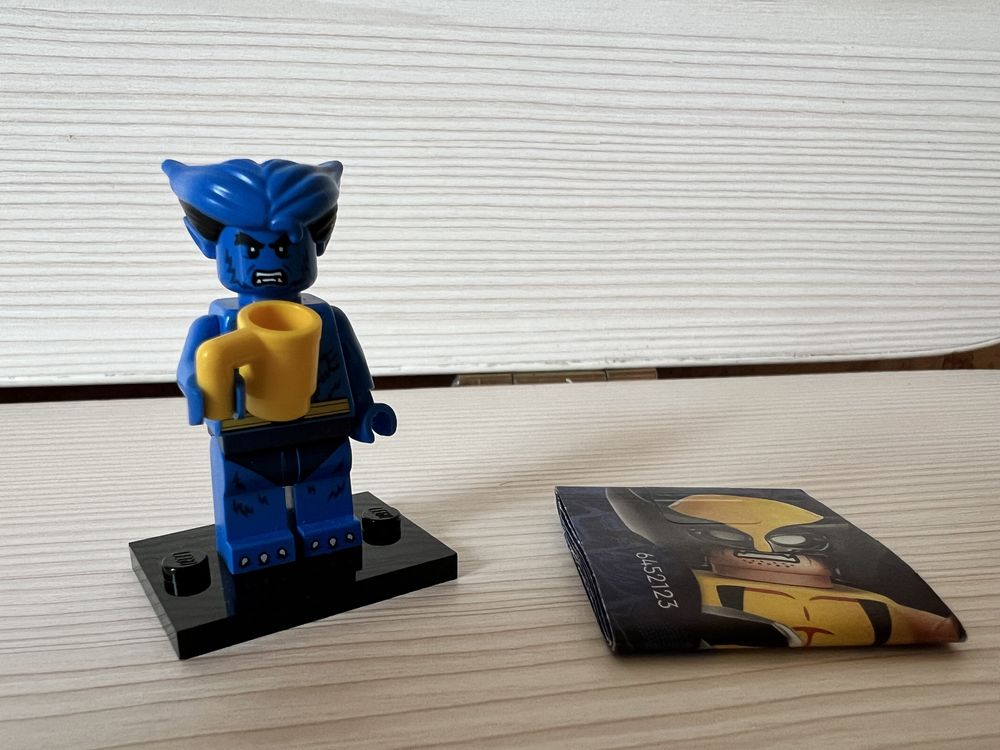LEGO минифигурки Marvel Studios, серия 2
- Агата Харкнесс / 71039