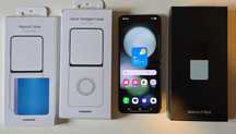 Samsung Galaxy Z Flip5 Flip 5 / 8 / 256 GB mint + 2 etui