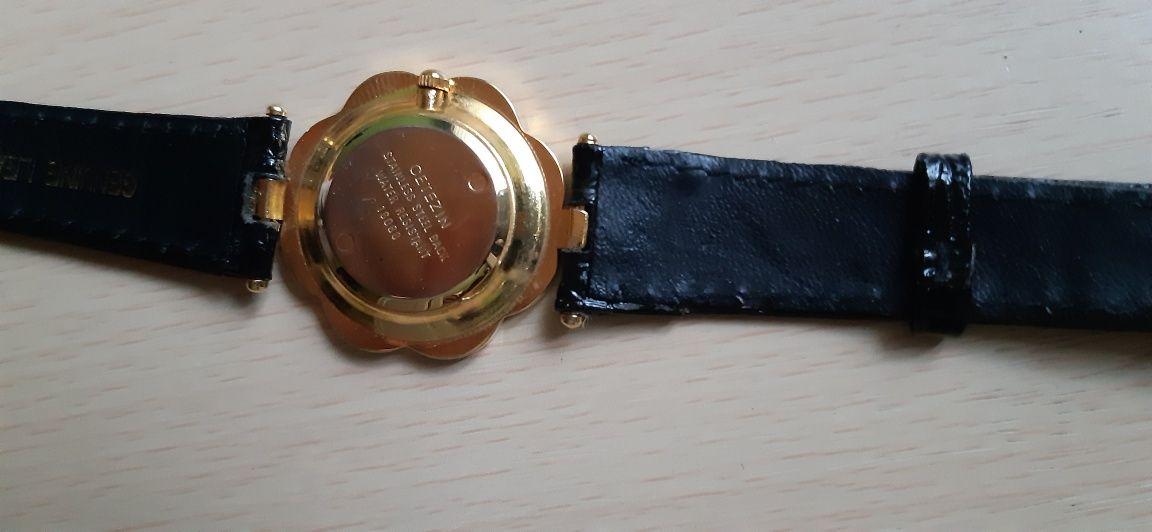 Czarny zegarek vintage  antyk z tarczą skórzany damski