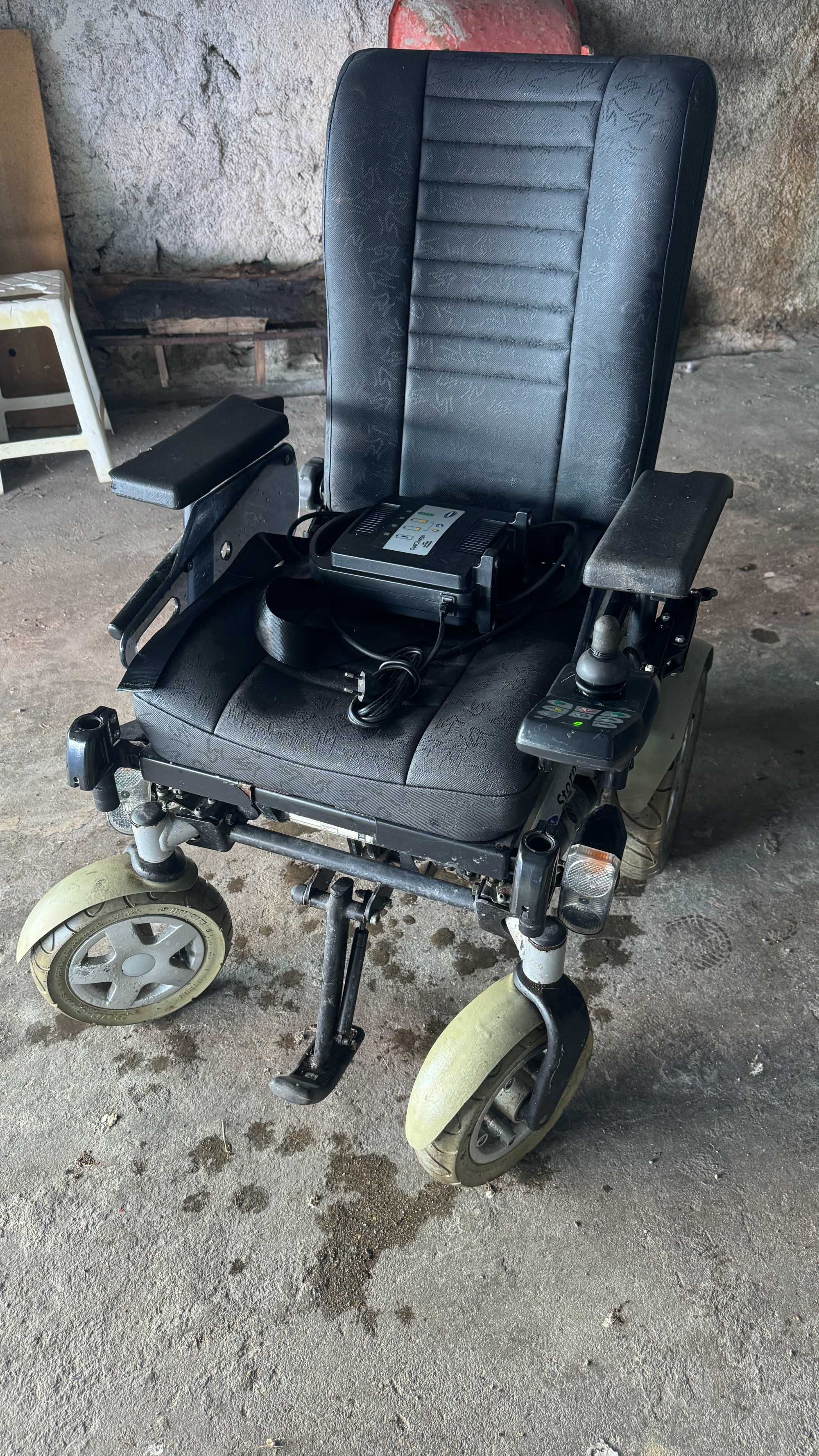 Cadeira de rodas elétrica Invacare Storm 3