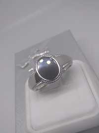 Srebrny pierścionek z czarnym kamieniem srebro 925 24