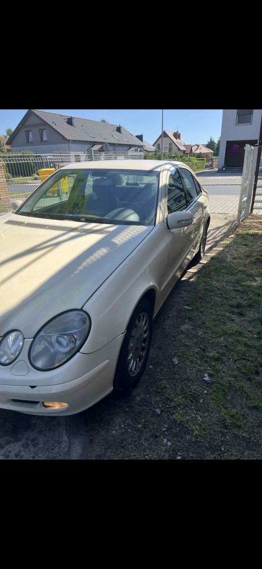 Sprzedam mercedesa w 211
