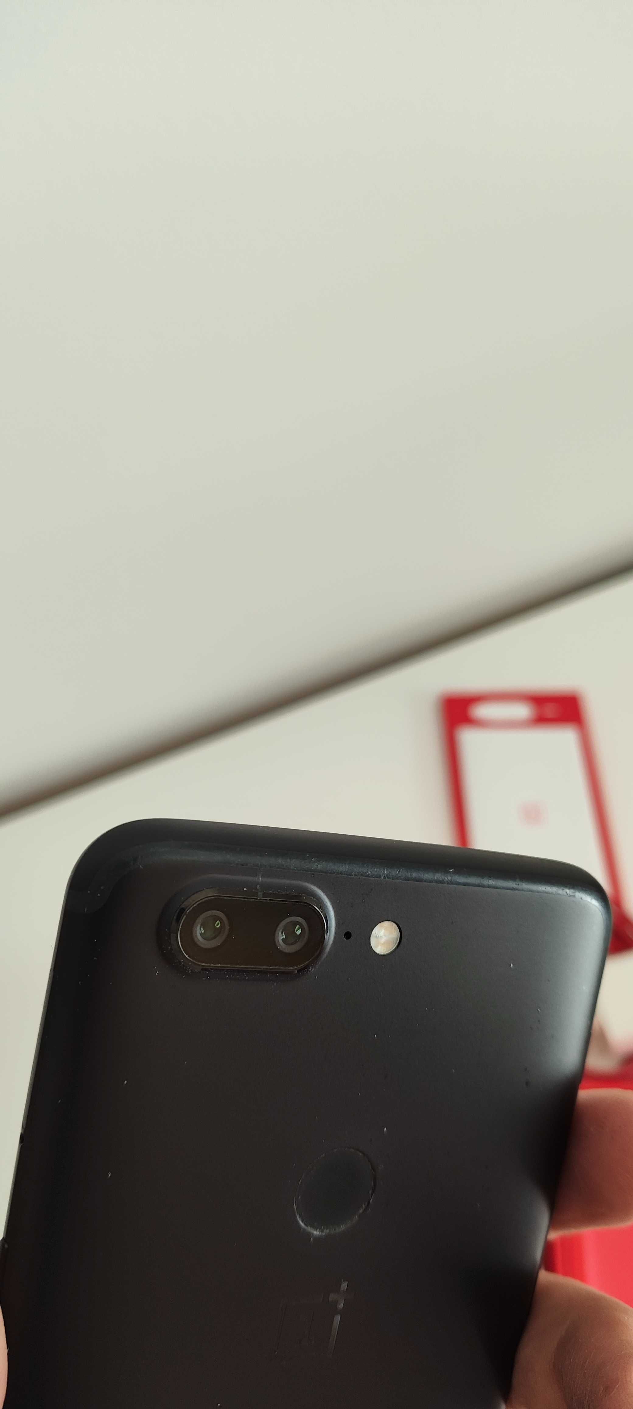 OnePlus 5t 8gb/128gb como novo