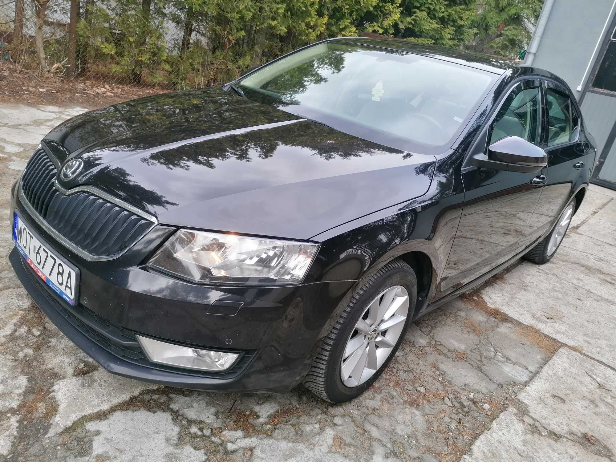Witam sprzedam skodę octavie.  2015    1.6 110km 4x4