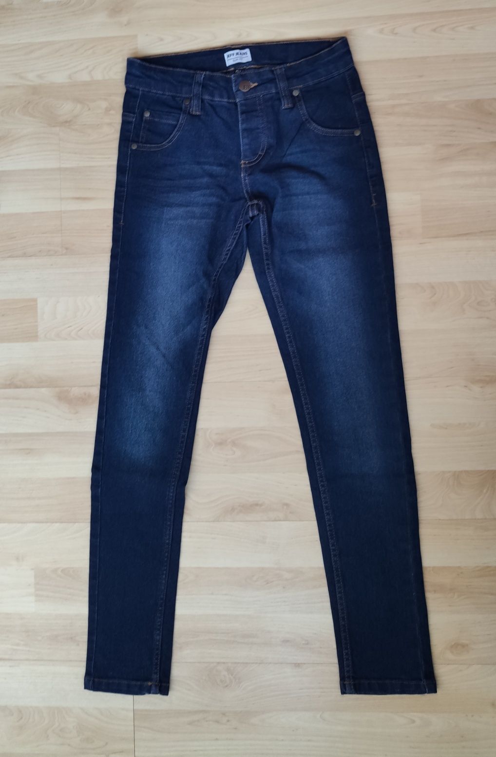 Фирменные джинсы на парня jeff jeans