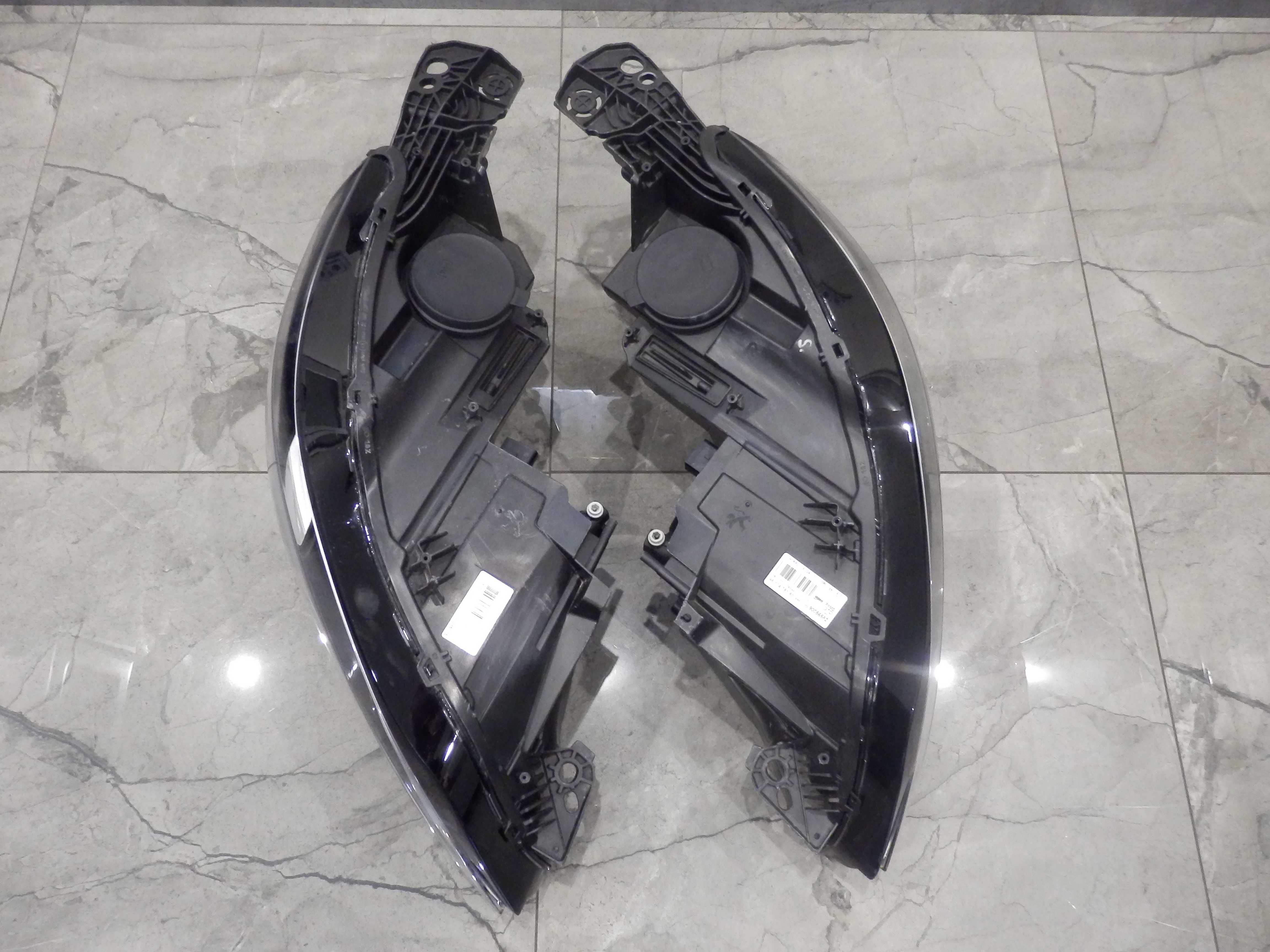 Peugeot 3008  II Lampa Prawa Lewa Komplet H7 LED