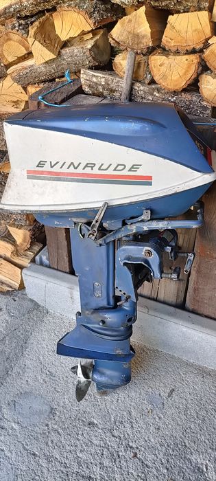 Motard Evinrude 25