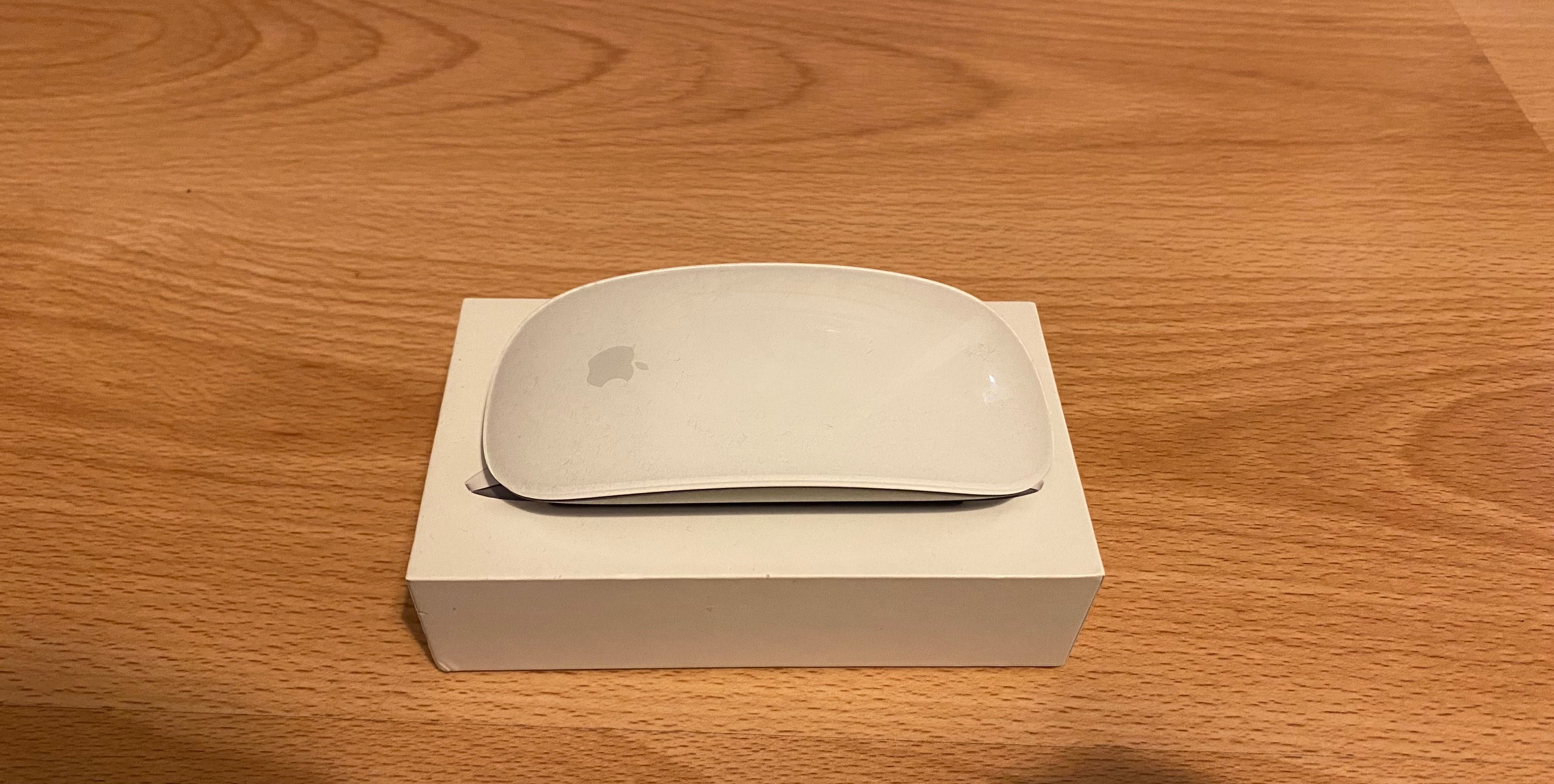 Magic Mouse 2 como novo