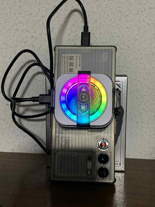 ZTE Nubia Redmagic 10s Pro e REDMAGIC VC Cooler 6 Pro