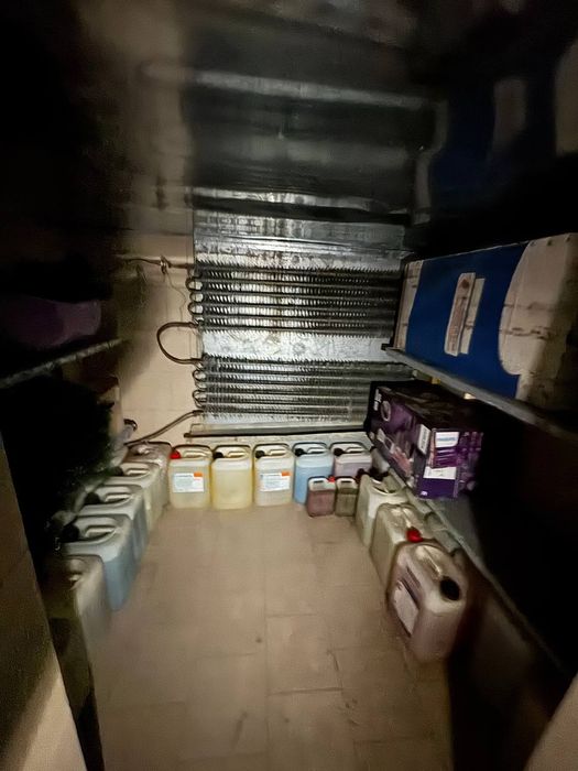 Подвал с магазином