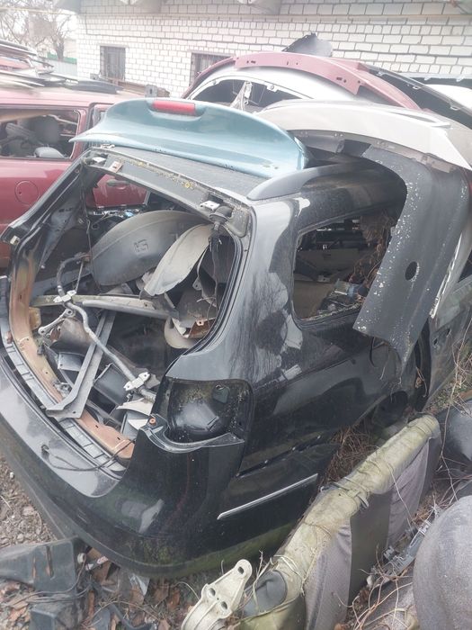 Продам задню частину VOLKSWAGEN PASSAT B6