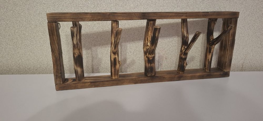 Вішалки для одягу .декор.вироби з дерева