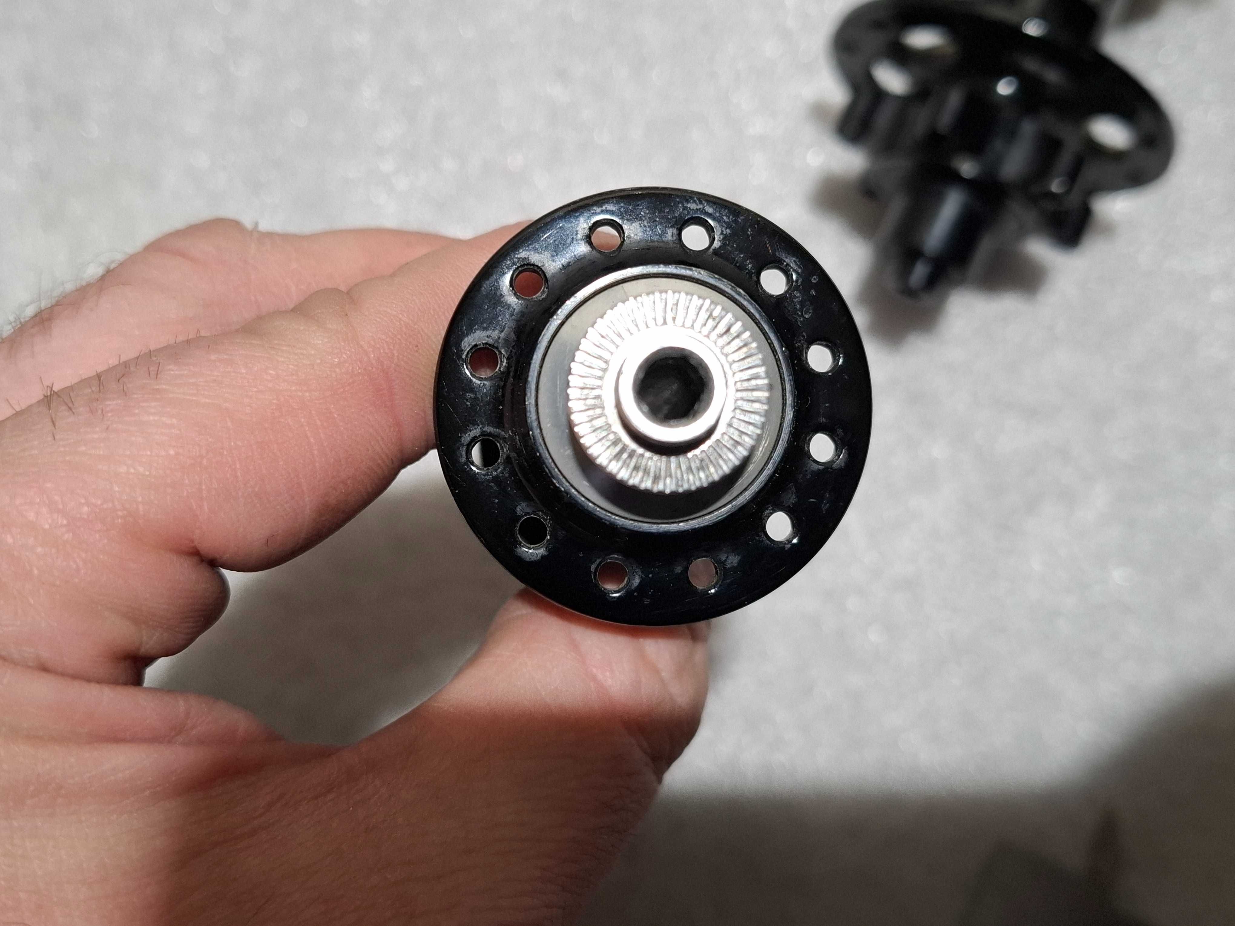 Komplet Piasty Rowerowe Forza 4ZA Pod Tarczę 100x135 Shimano Sram