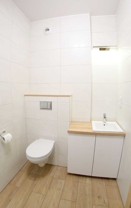 Słoneczna kawalerka z balkonem, nowe budownictwo