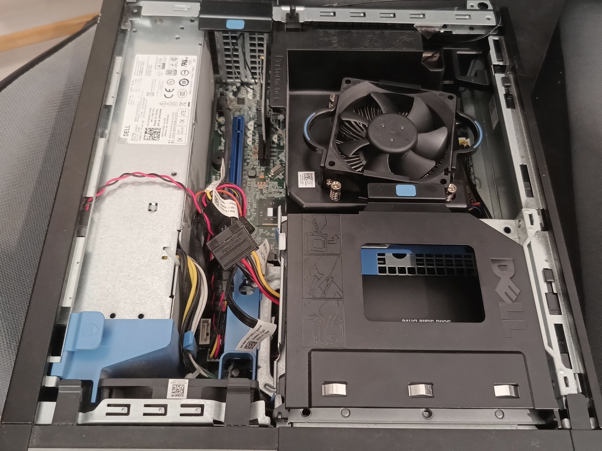 Komputer DELL optiplex 7020 i7 \ 16GB \ 128 GB SSD \ W10 \ WiFi \ USB3