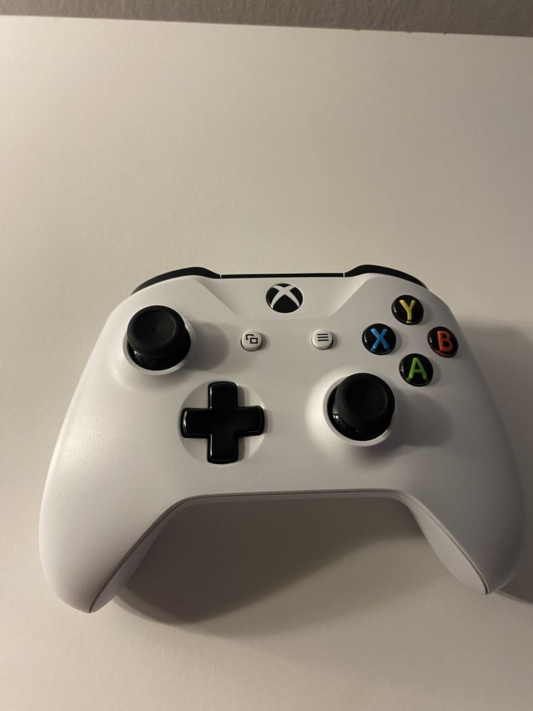 Jak nowy XBOX ONE S 500GB pad stojak kabel hdmi