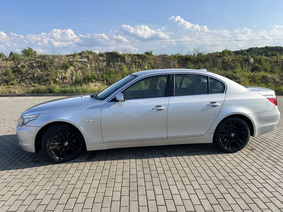 Bmw E60 545i - v8