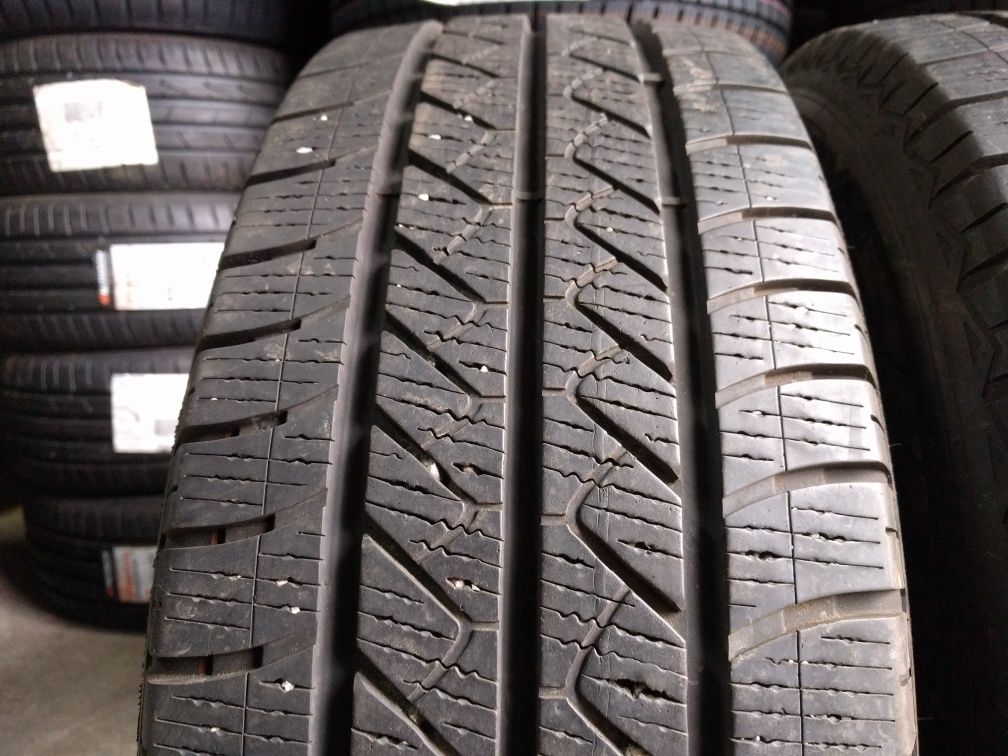 235/65R16C Goodyear Vector 4Seasons Cargo 2022 Całoroczne