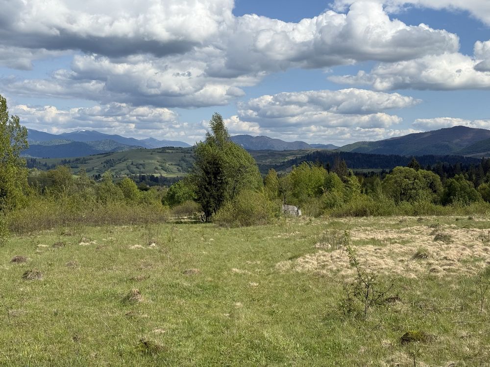Продається файна ділянка в тиші у с. Потік