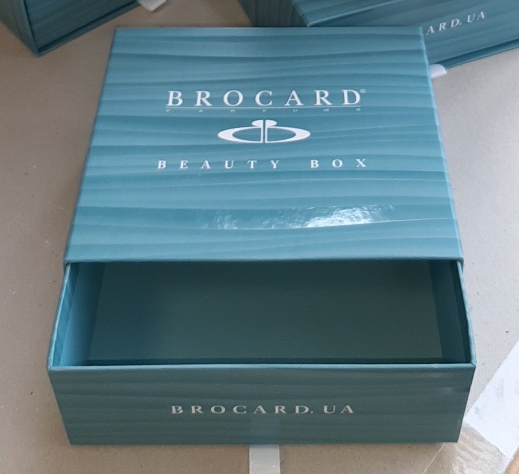 Подарочная коробка BROCARD