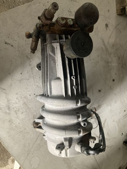 Silnik z pompa karcher