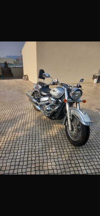 Suzuki intruder 800