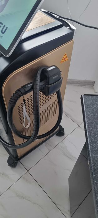 Profesjonalny laser diodowy ATTOS-do depilacji